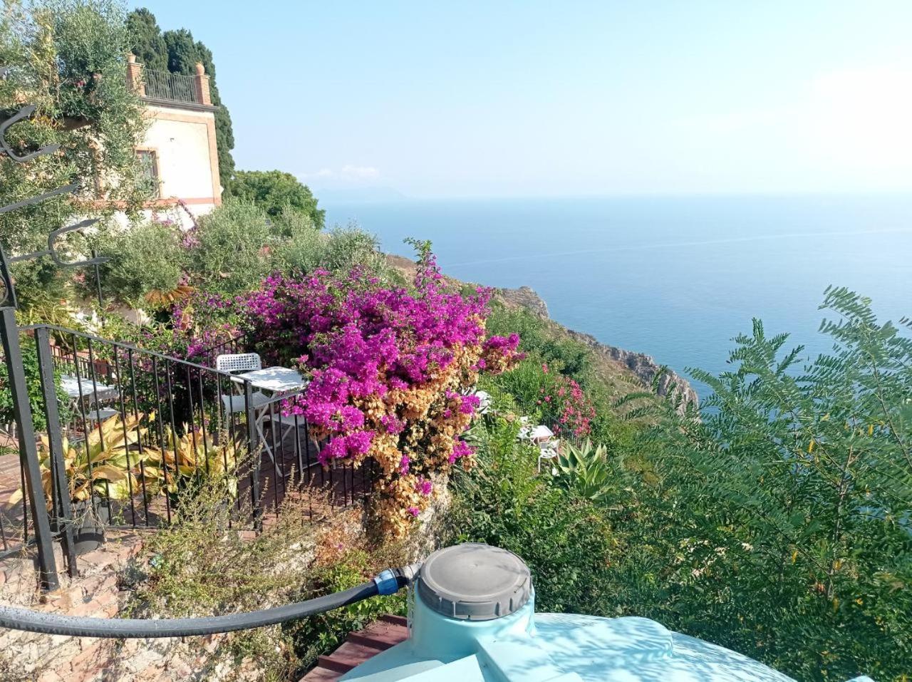 Mansarda Con Terrazzo Vista Mare Holiday home *