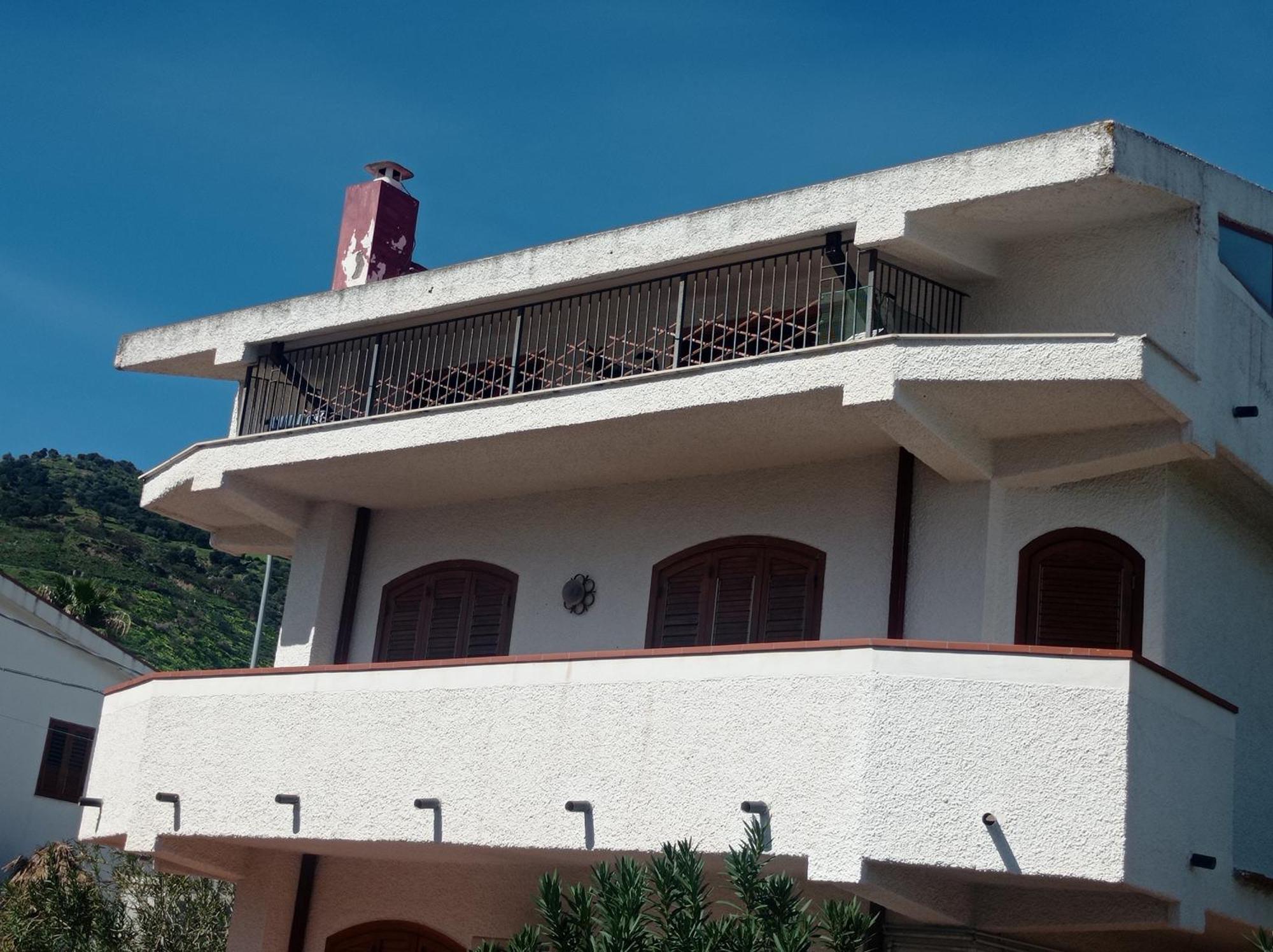 Holiday home Mansarda Con Terrazzo Vista Mare Oliveri