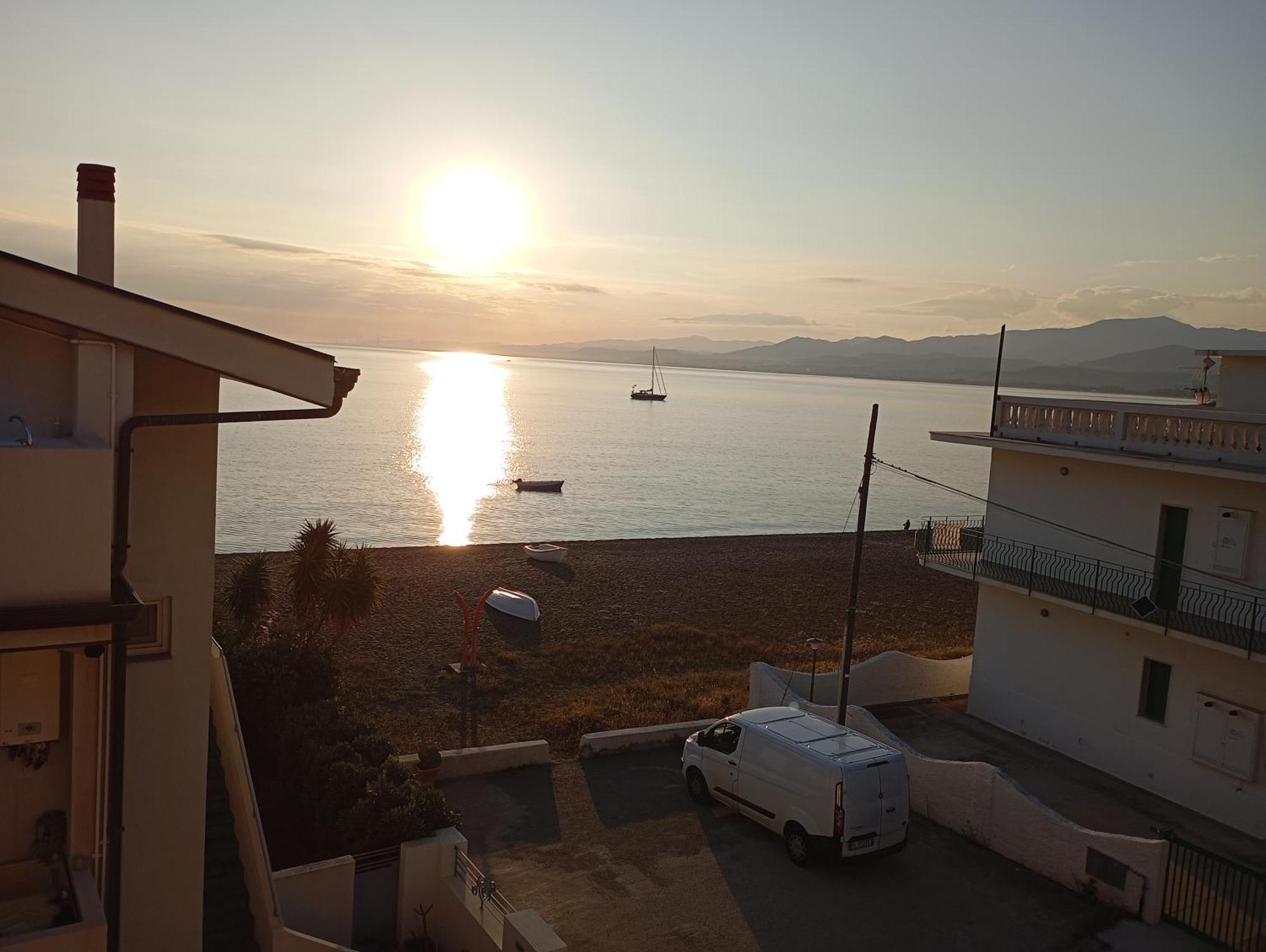 Mansarda Con Terrazzo Vista Mare * Oliveri